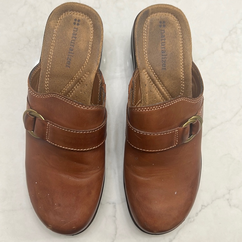 Womens clogs